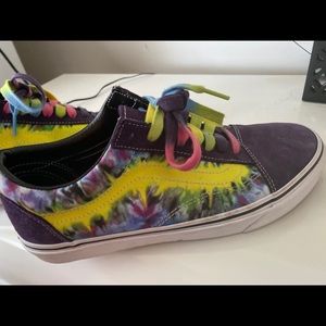Tie dye vans old school .